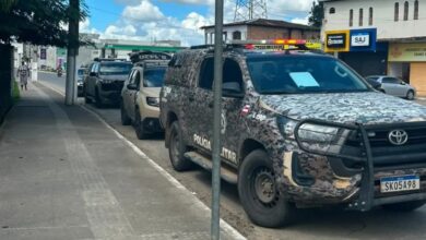 Polícia recupera veículo roubado durante cumprimento de mandado judicial e prende três suspeitos em Varzedo